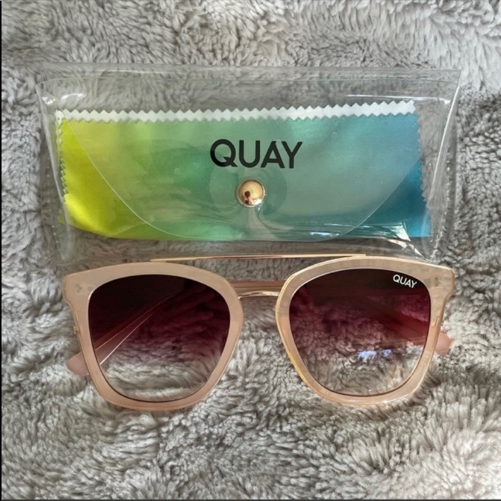 Quay Australia Sweet Dreams Sunglasses in Blush Brown